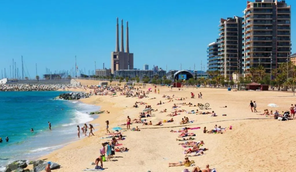 Maifamilybcn-Comodo Y Metro Cercano Badalona Hiszpania